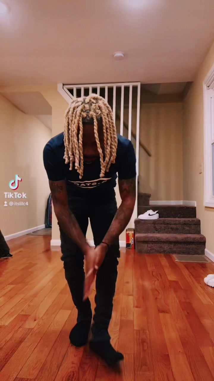 @LilC4