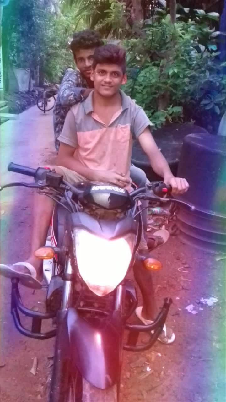 @V. Saiganesh V. Saig
