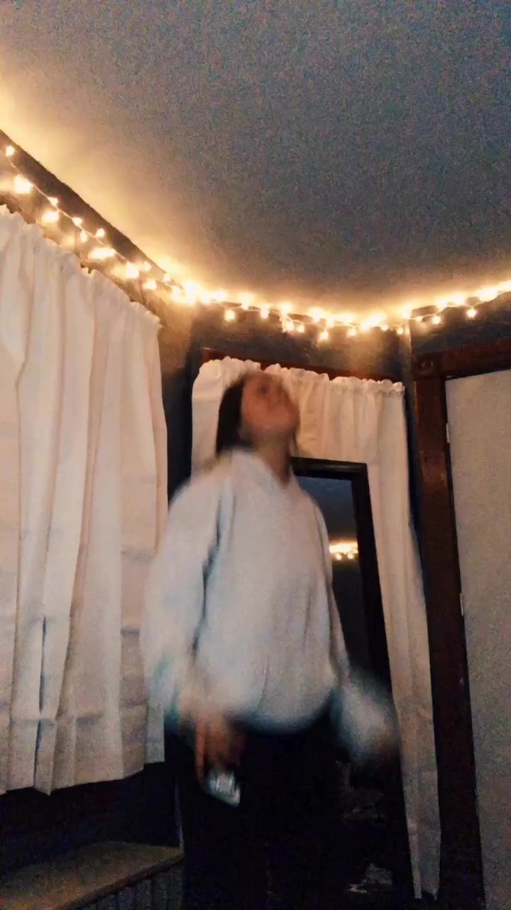 @lilylyon