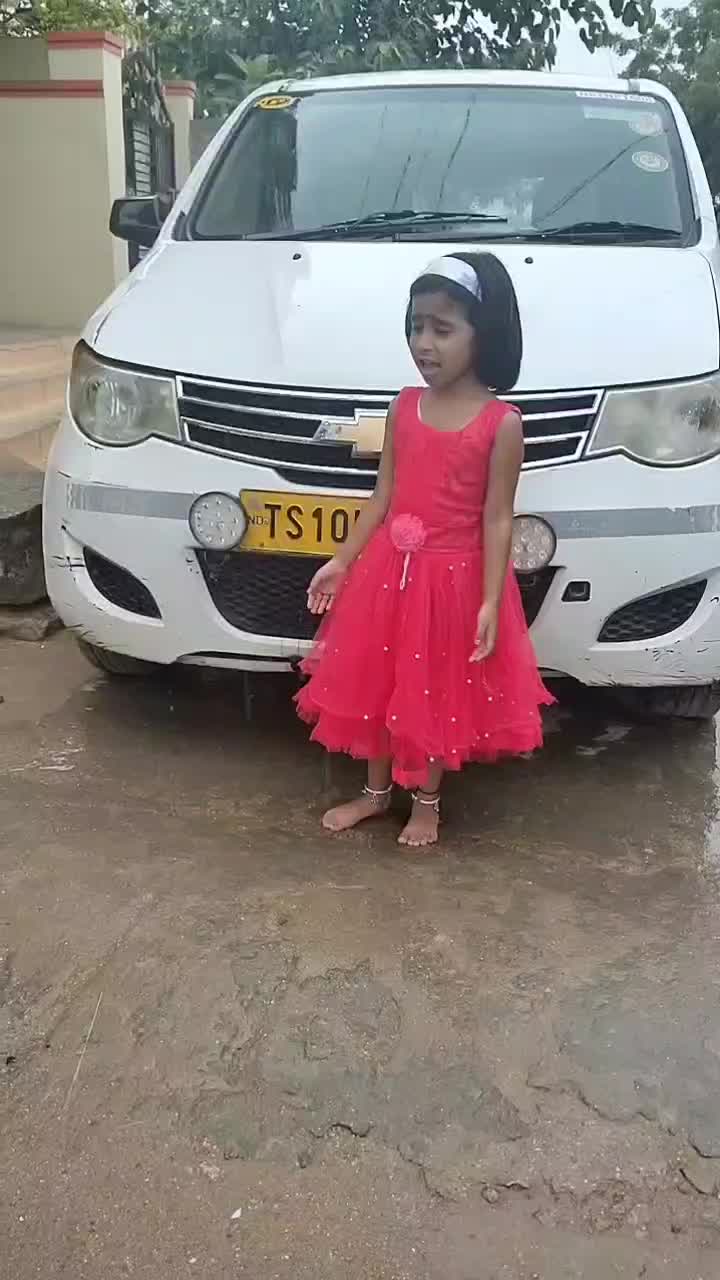 @😊😍Sahithi😍😊