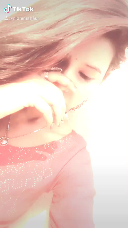 @Nidhi❤