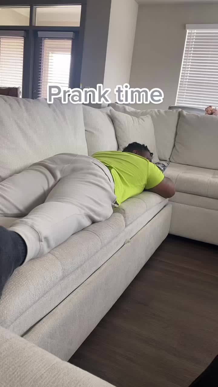 @Lyric_N_Rod