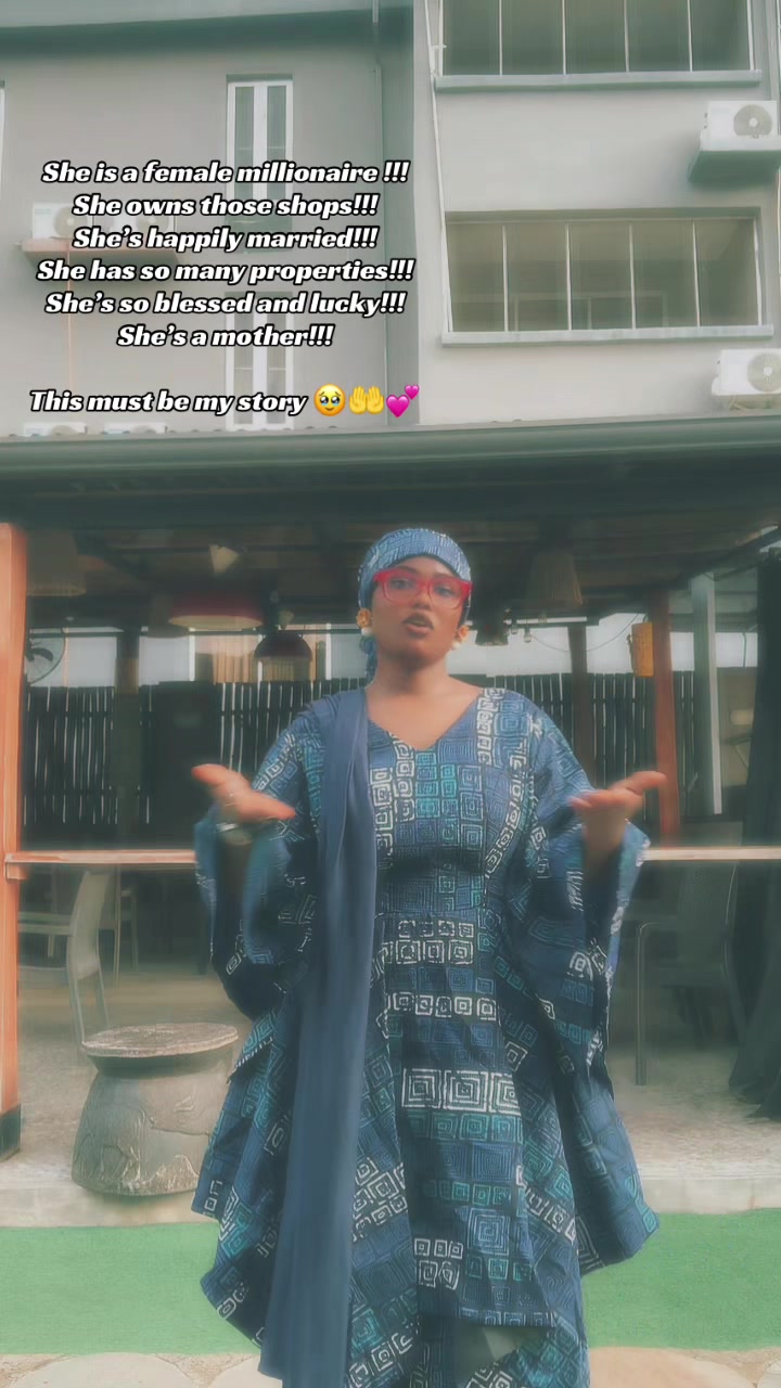 @BARAKAT🌺🎀🧕