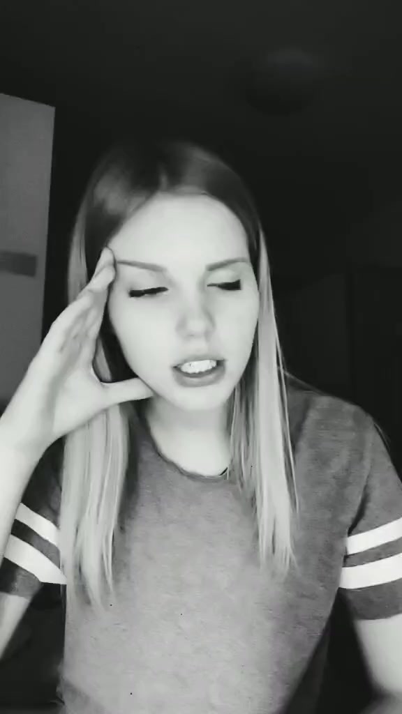@Natálie Linhartová