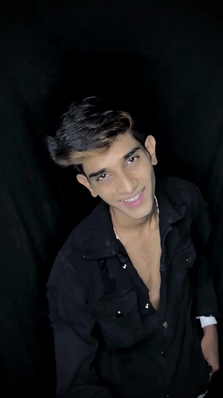 @alexpatil_566656_