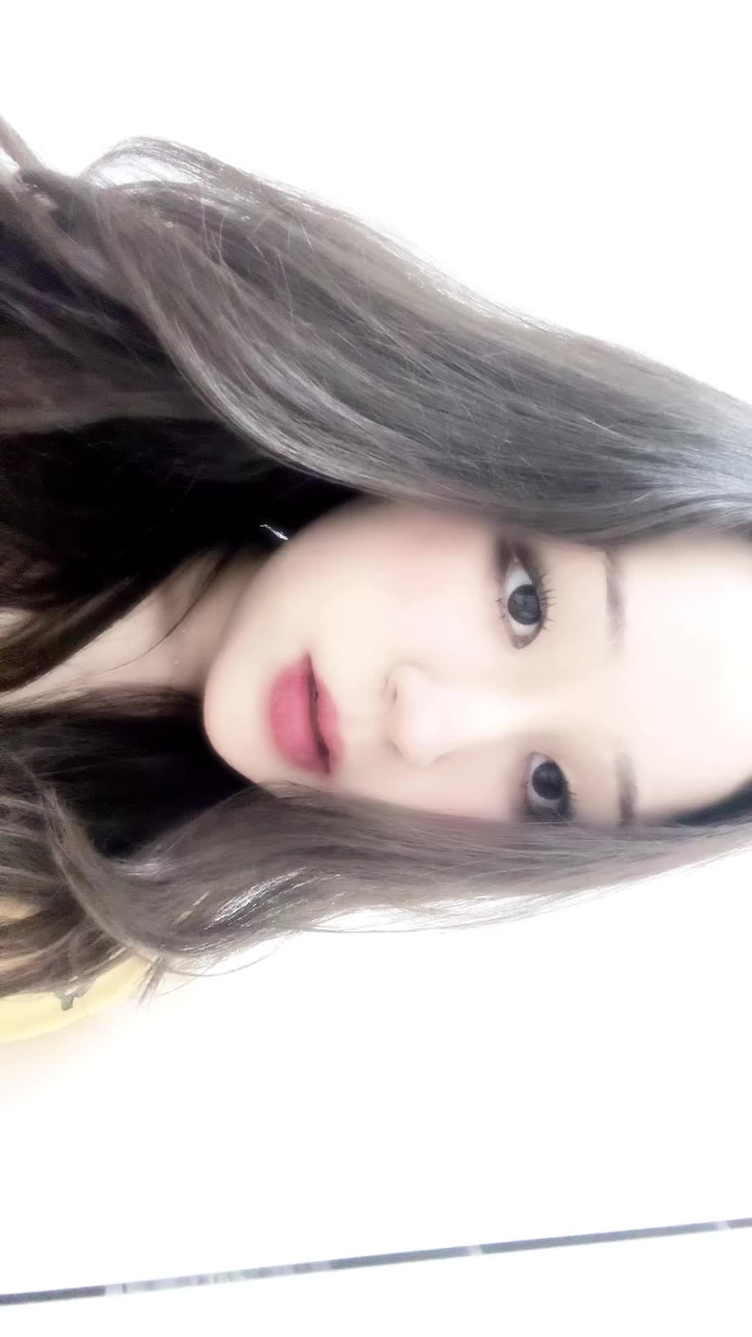 @minabj_