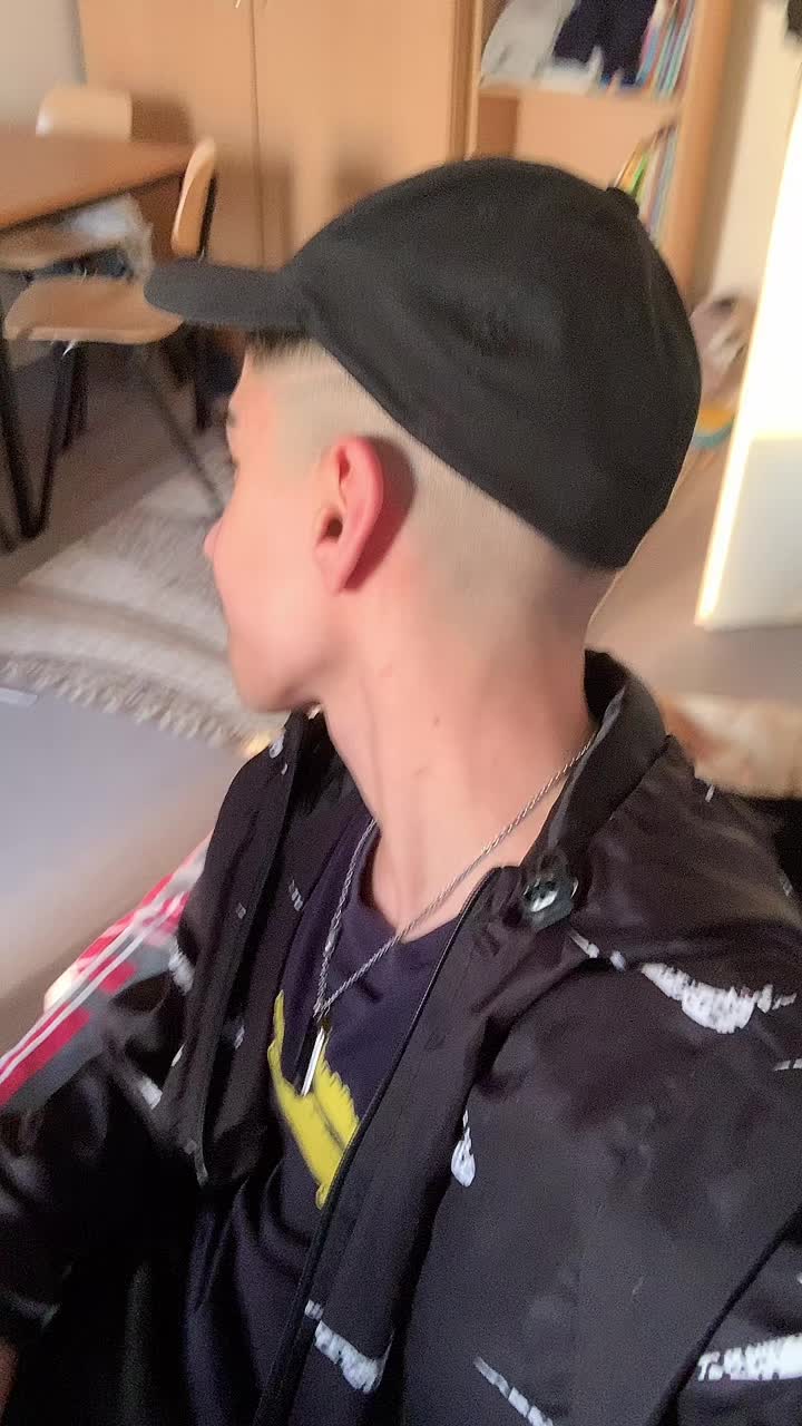@…