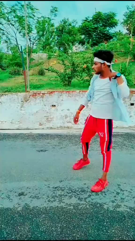 @Maneesh Aryan