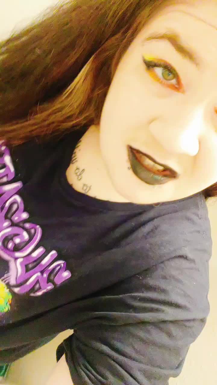 @alilwiggle