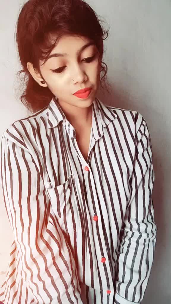 @👑 it'z_shubhi72 👑
