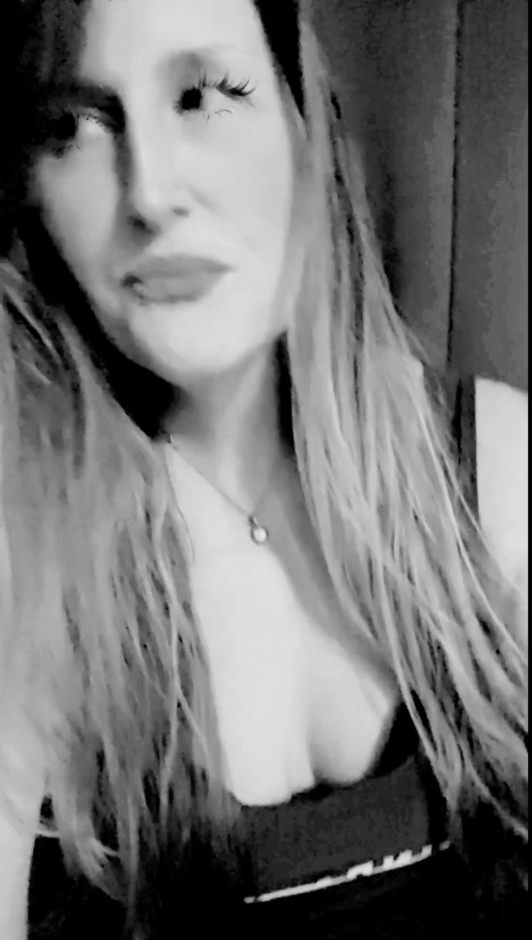 @ZombieMom🩶