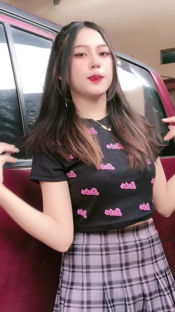 @🦋