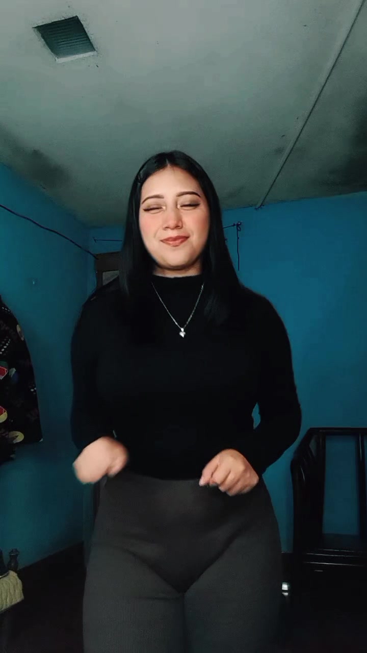 @꧁♡𝐸𝓼𝓽𝓮𝓯𝓪𝓷𝔂♡꧂