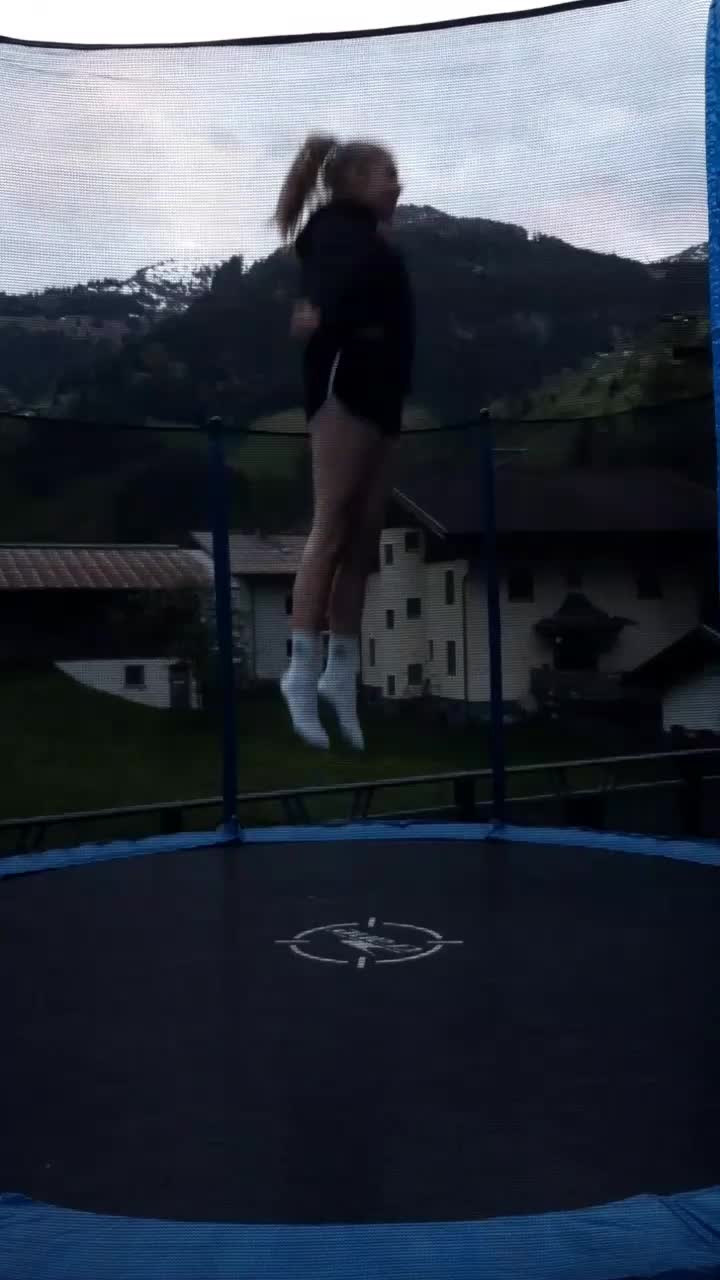 @anna_viehhauser