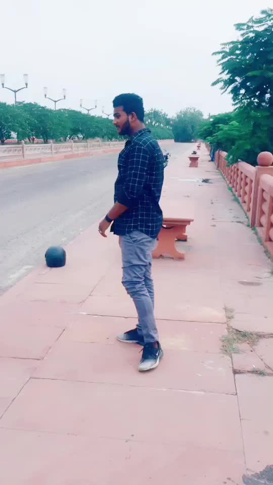 @It’s Lucknow 🤴