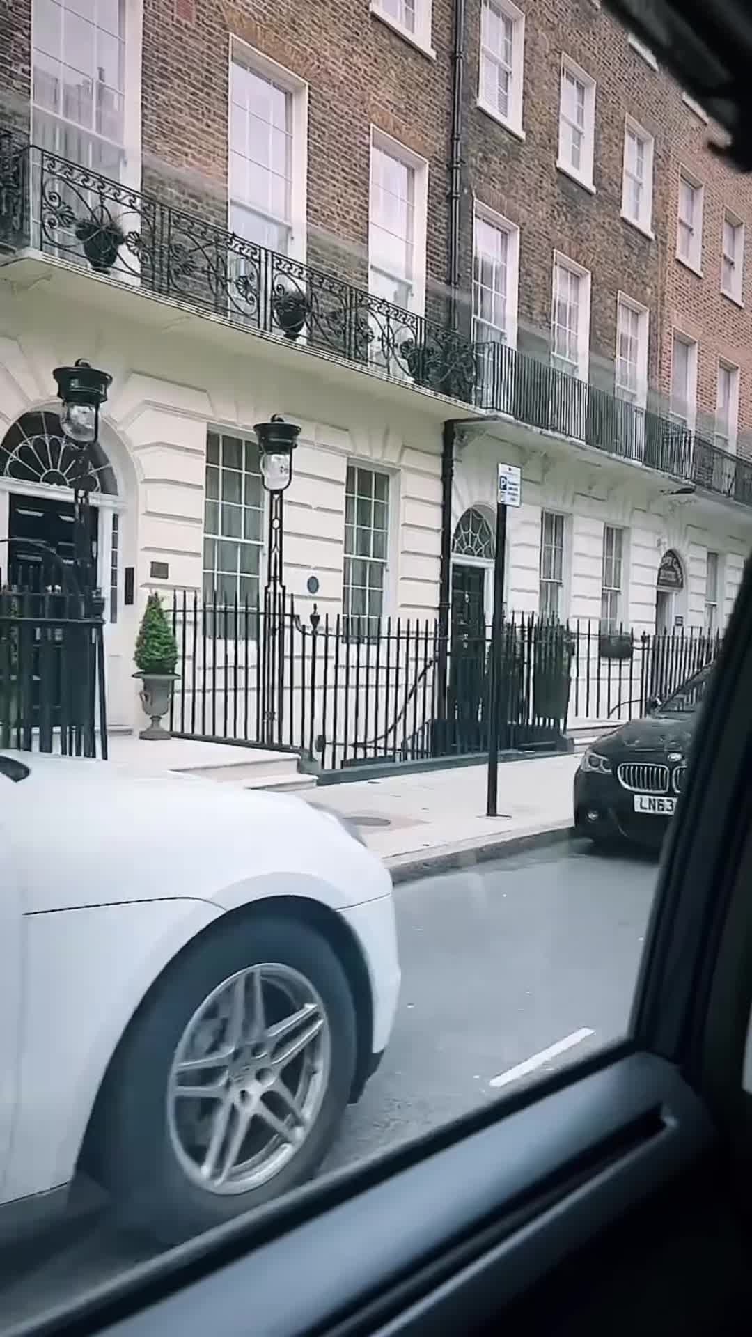 @Qbeexo