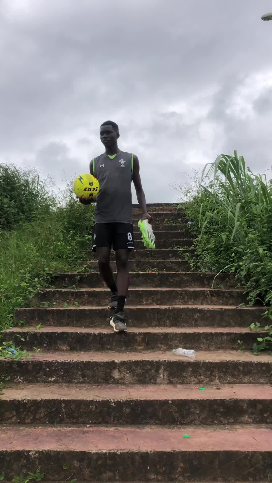 @Zambo anguissa29