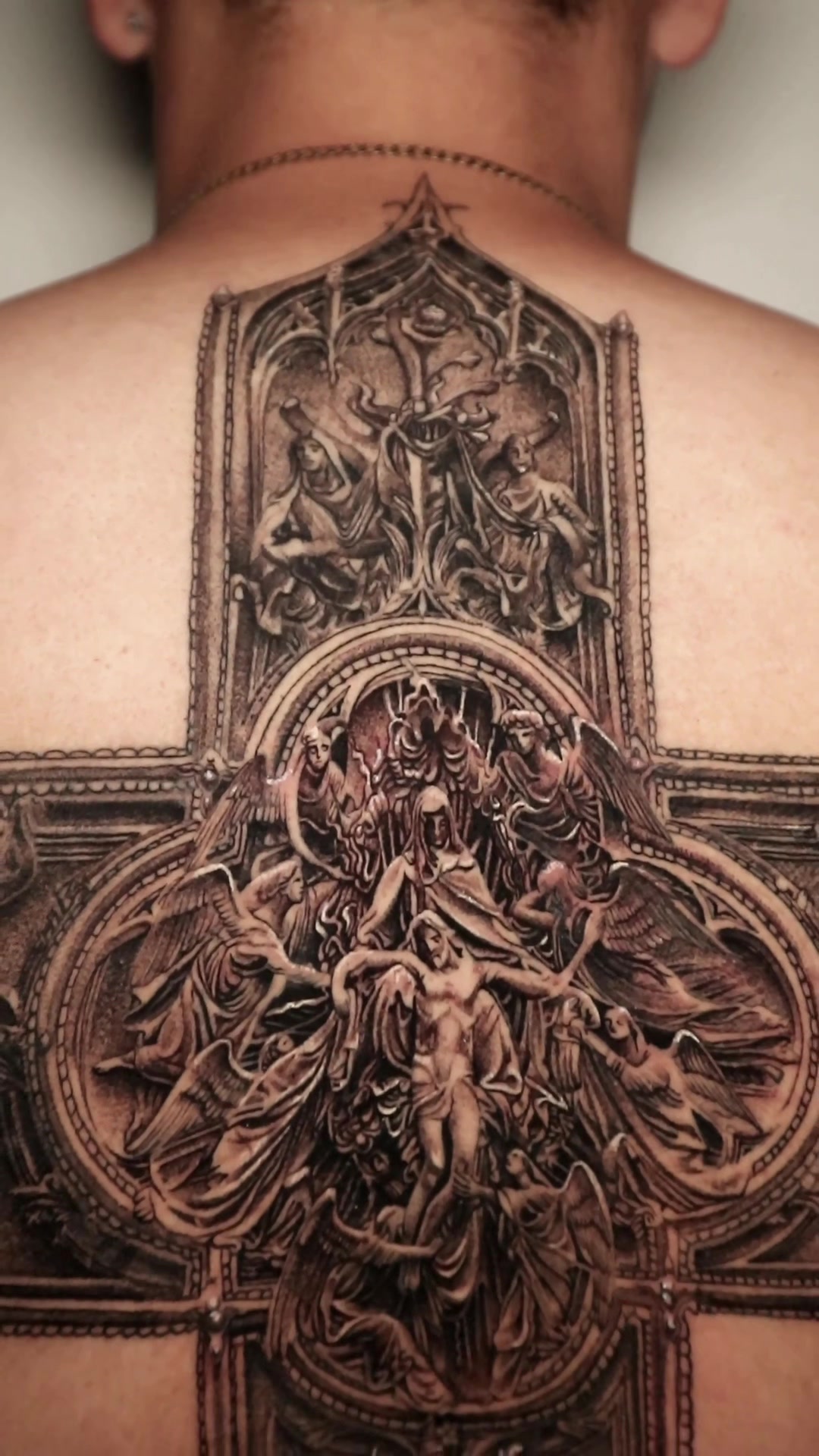 @Karlvtattoo