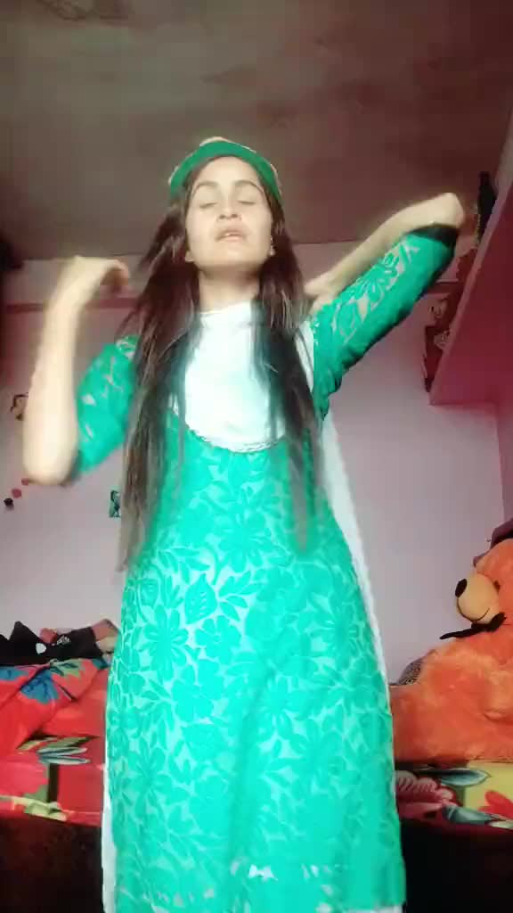 @Divya Thakur(DiVu)