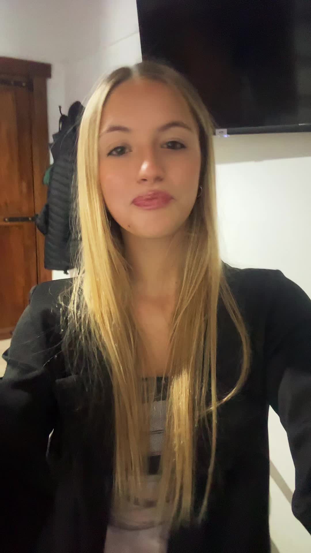 @lo