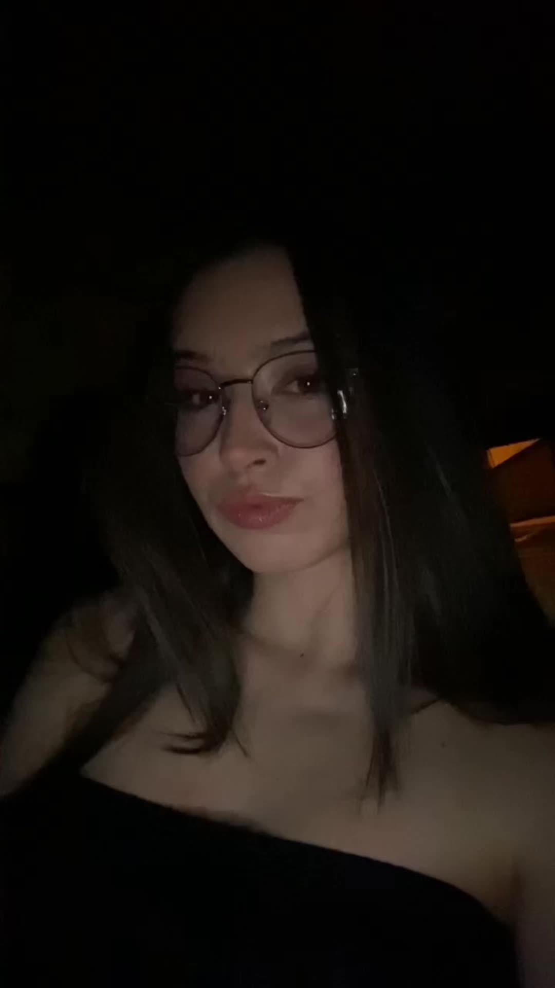 @T