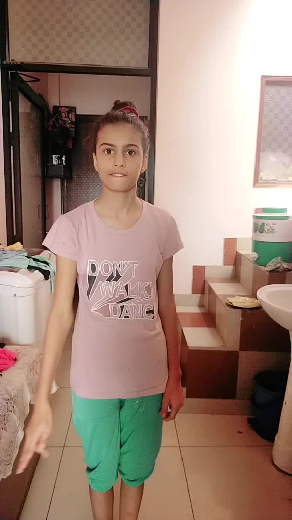 @👑poonam verma👑