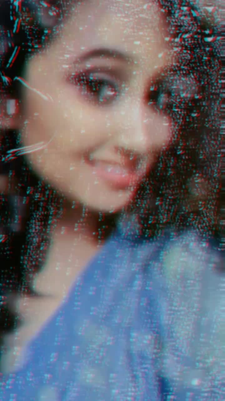 @colorfulll 💙💚🖤💜