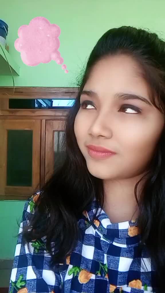 @$hïväñï mëëñä🥰