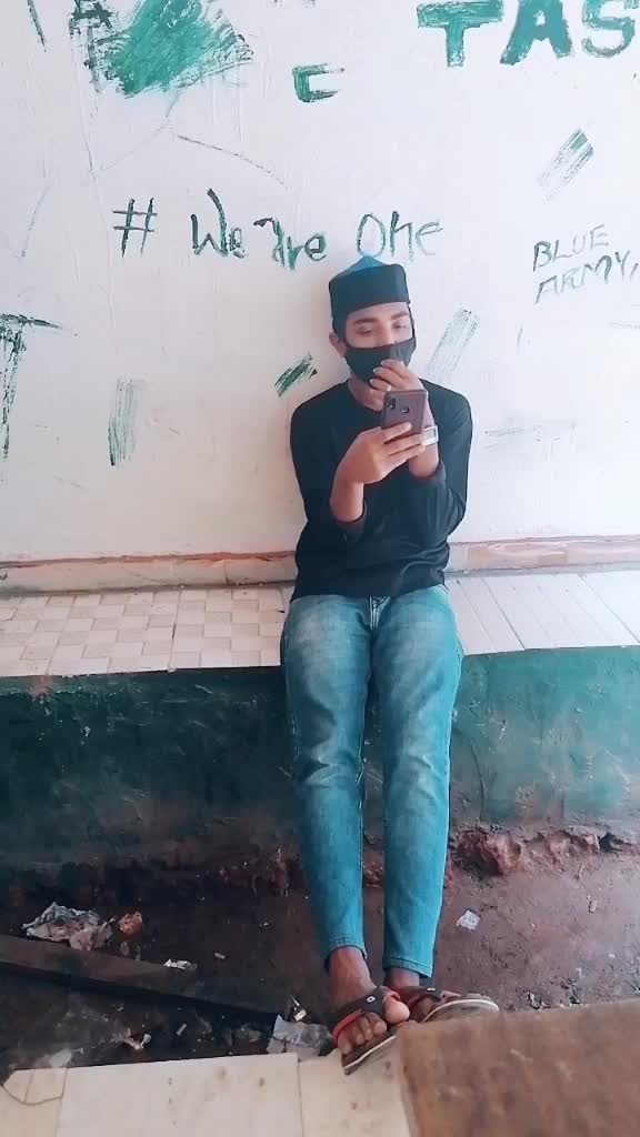 @Razaak