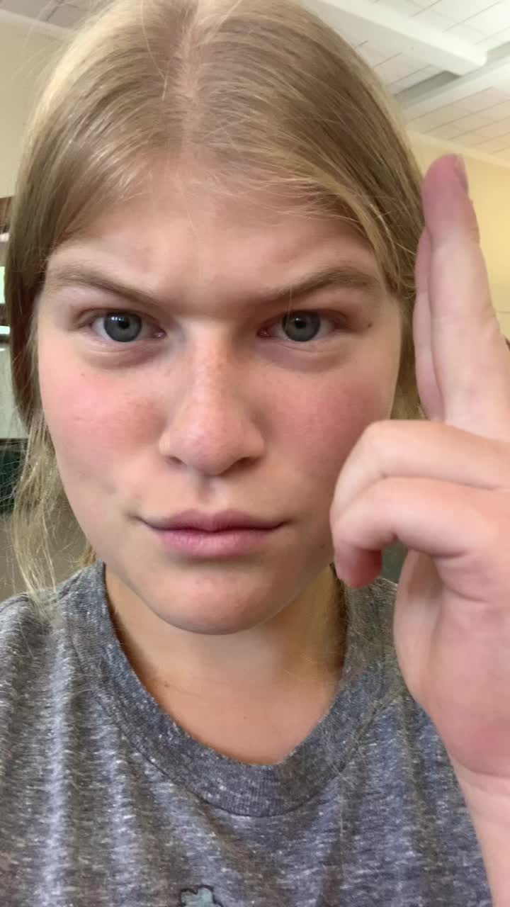 @musicalycrownmeup