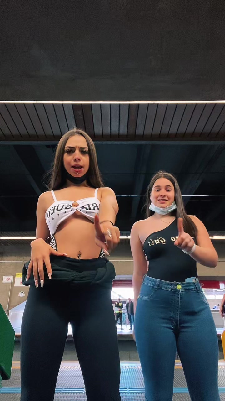 @mooraes.___