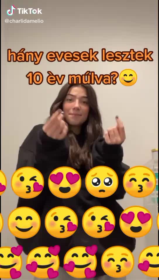 @Charli