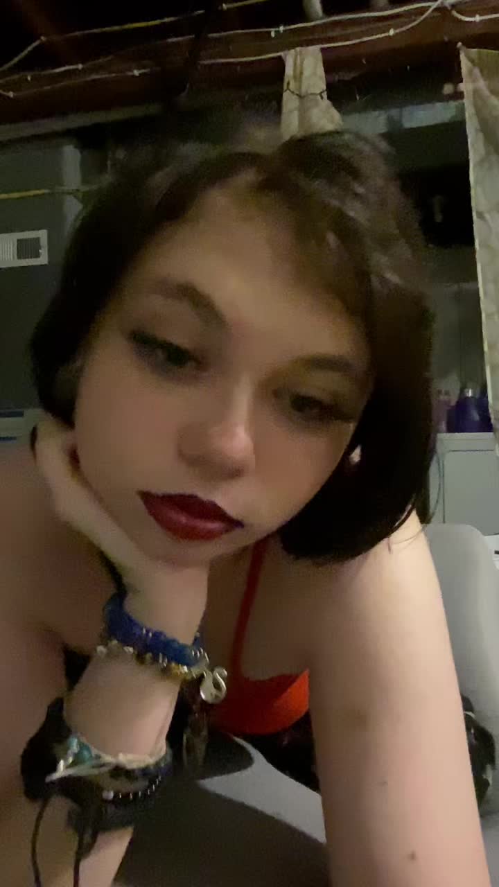 @Chloe.Is.Cooler_10821