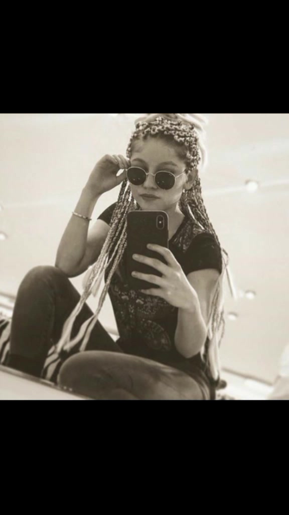 @karol sevilla 👄👄👄