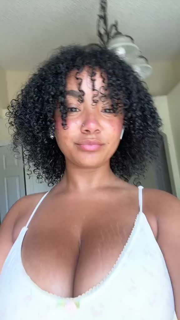 @dahellokittymama