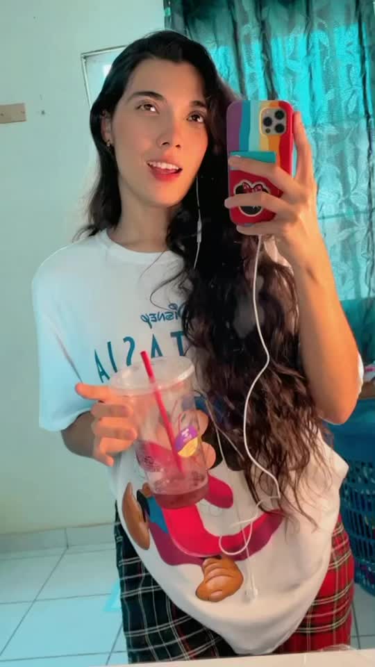 @Karla Angulo 🍭