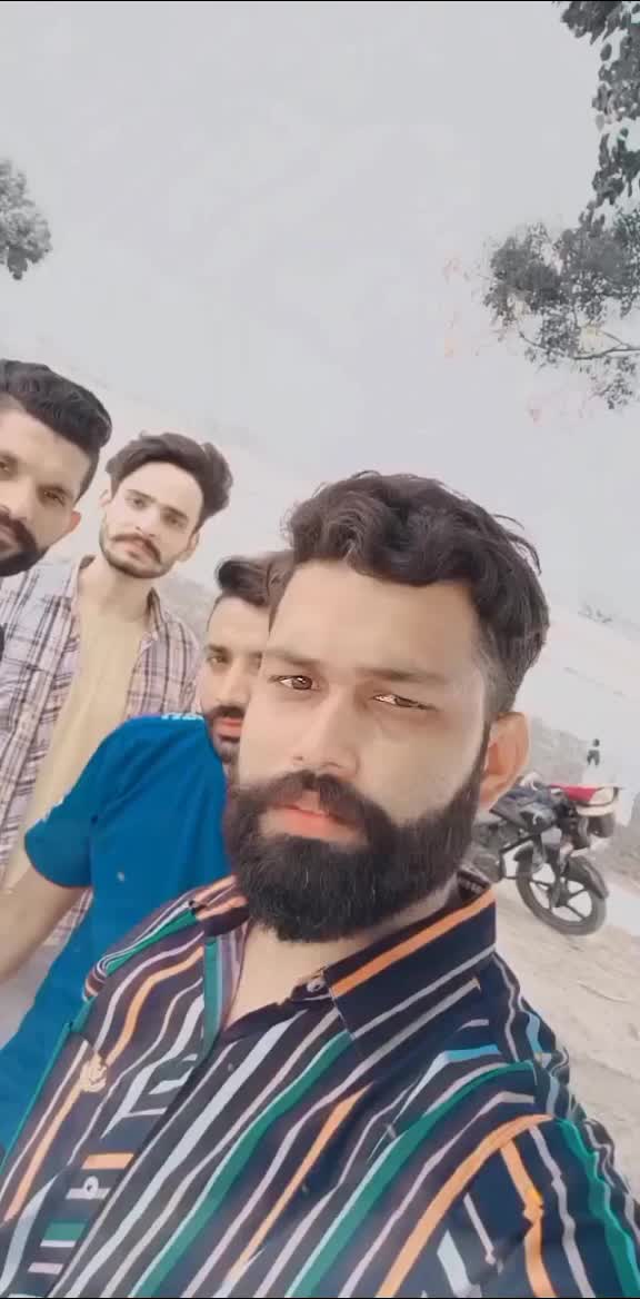 @Lucky Singh✔