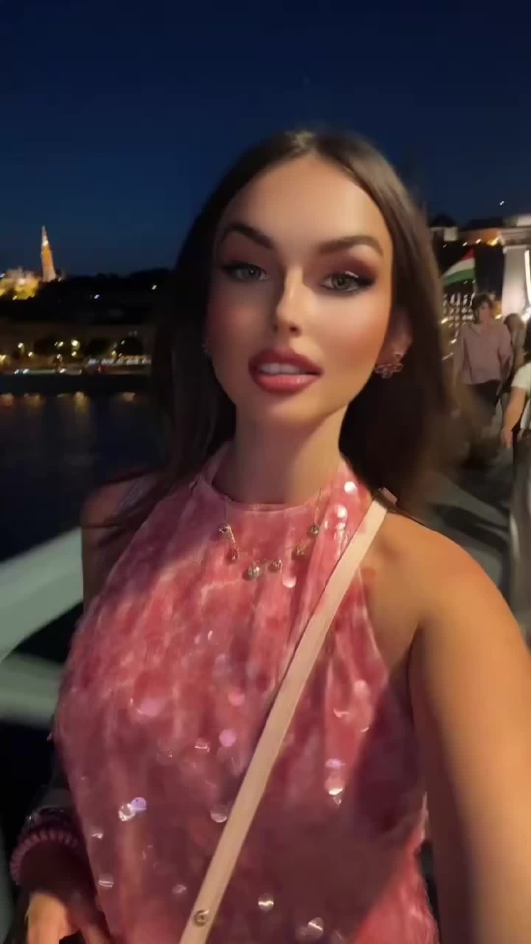 @Roxses Foxses