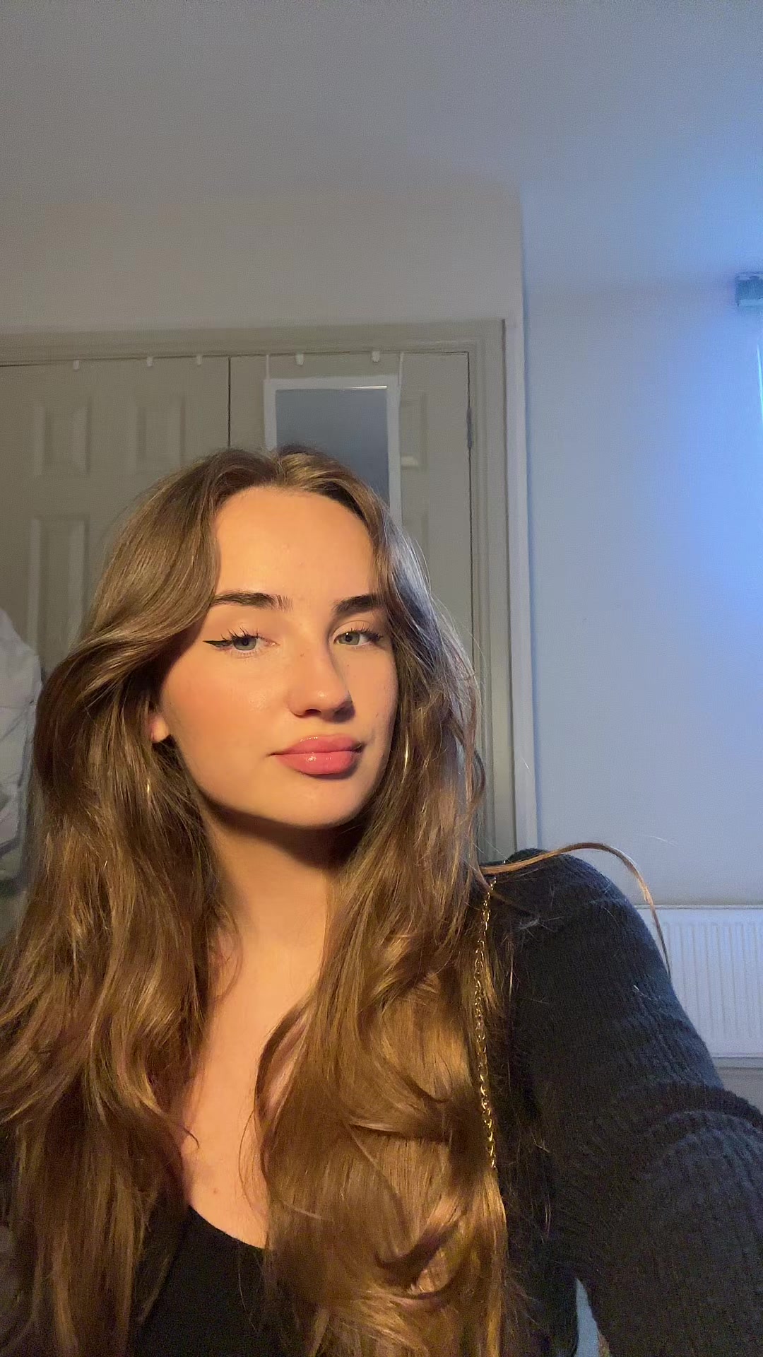 @Ava