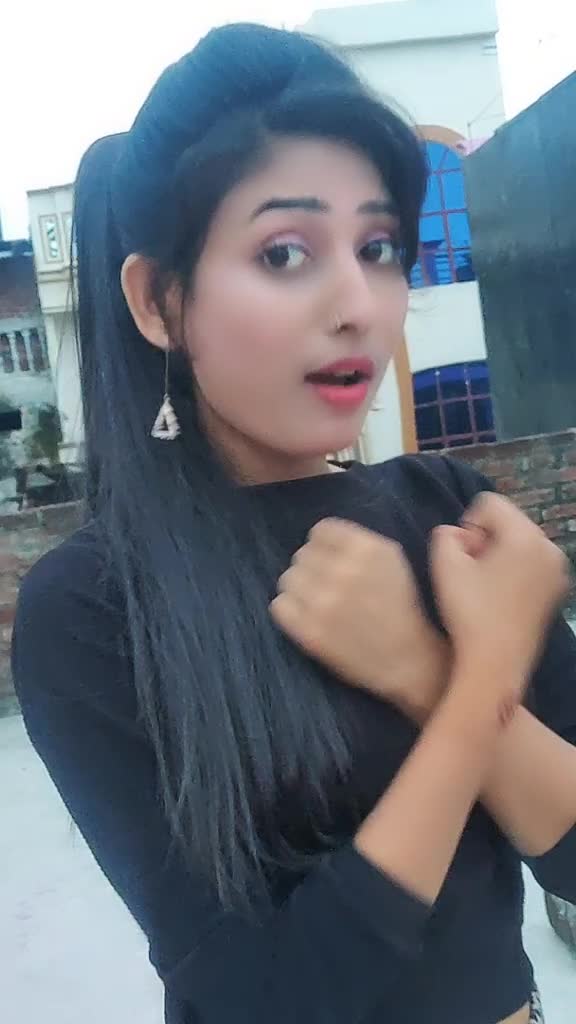 @Gorakhpuriya girl (Honey)😊