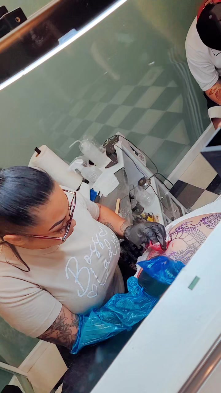 @AVILA'S BARBER SALON