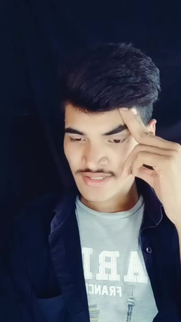 @HÃRSHÚÙ😘😘