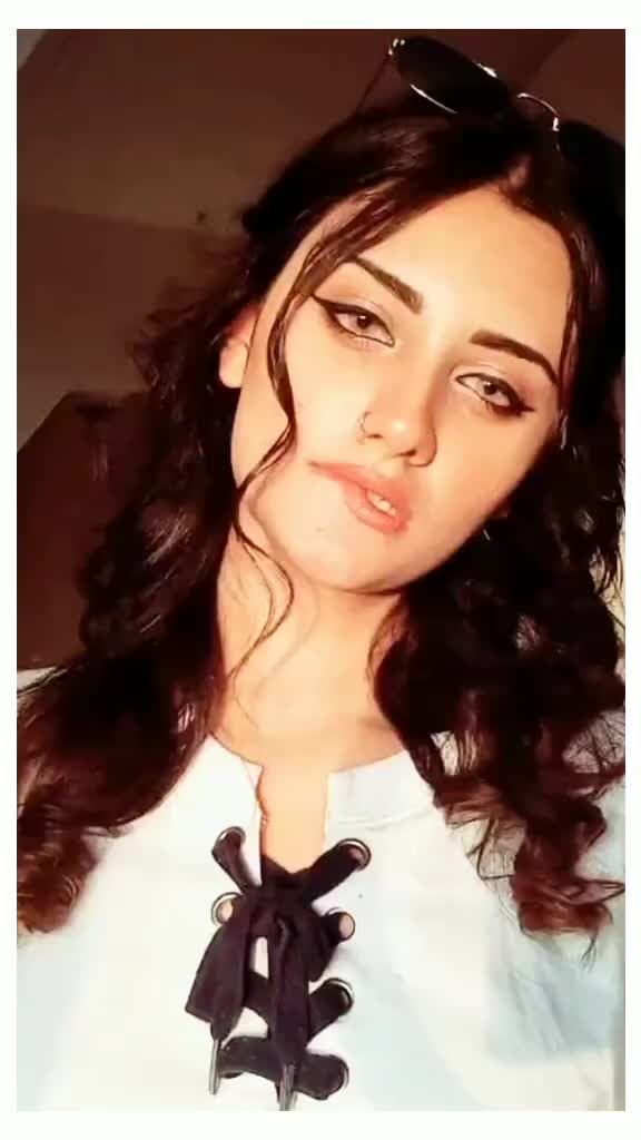 @Leena🥀