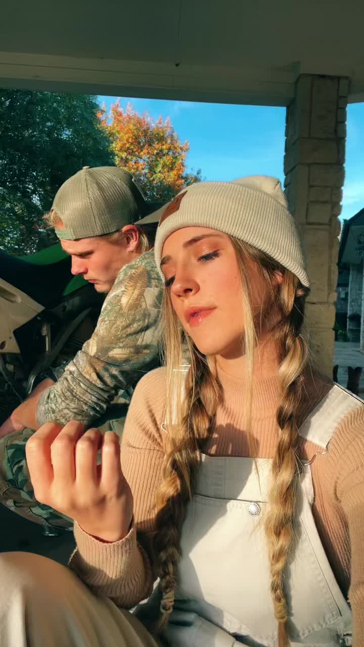@JaneaElizabeth