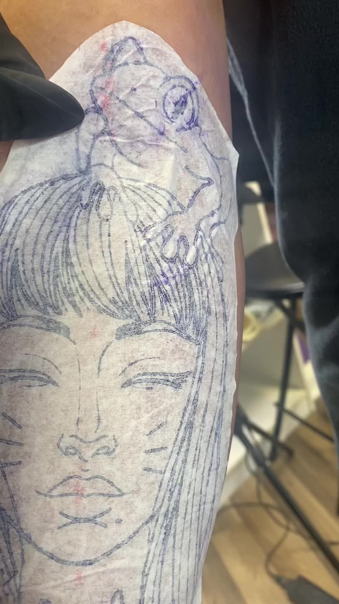 @Lauren_the_artiste