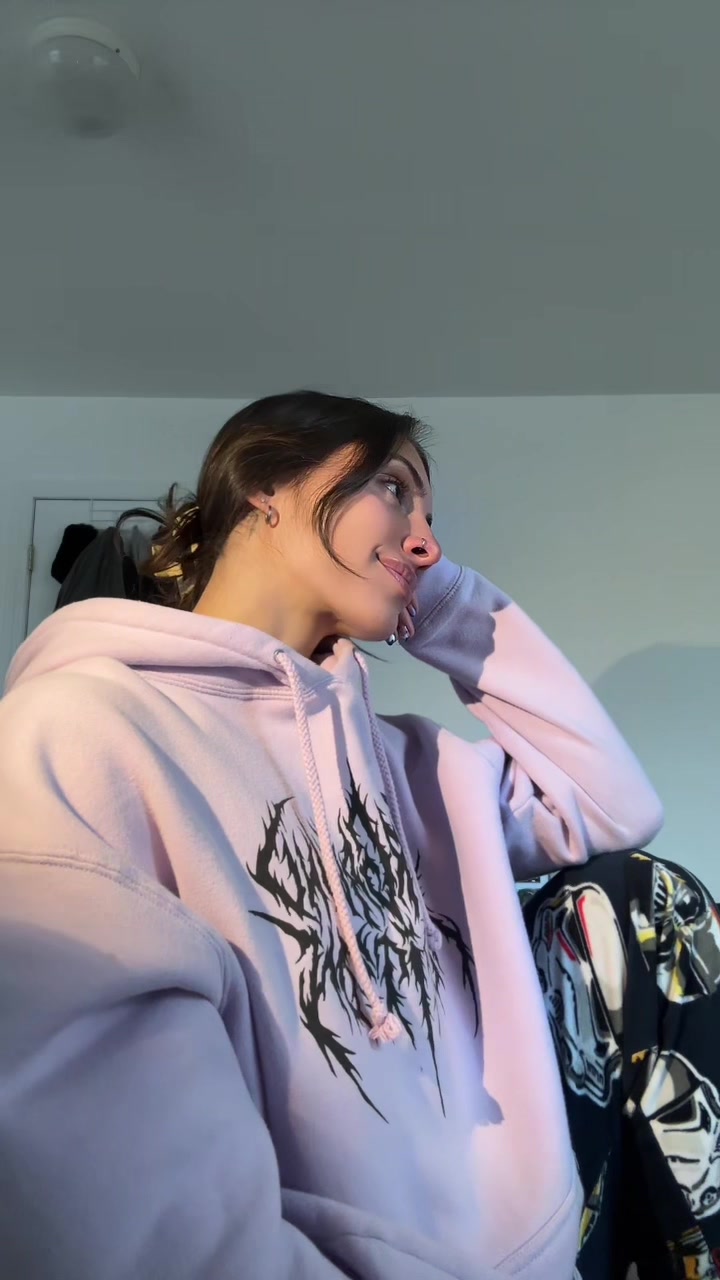 @Camila