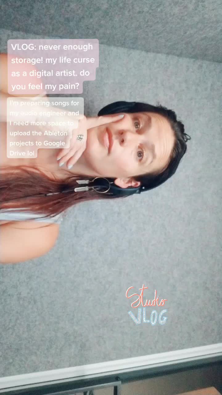 @empresspineapple