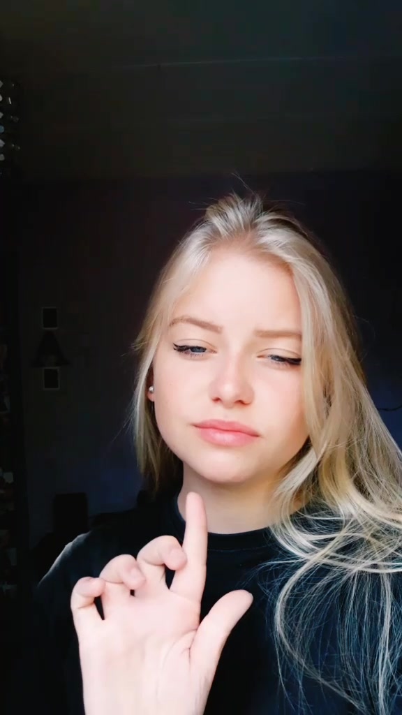 @&aring;ňňė-ĺ&aring;ůŕė