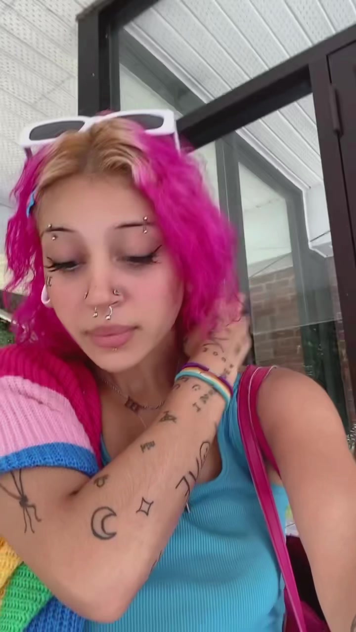 @nali marie 🍬