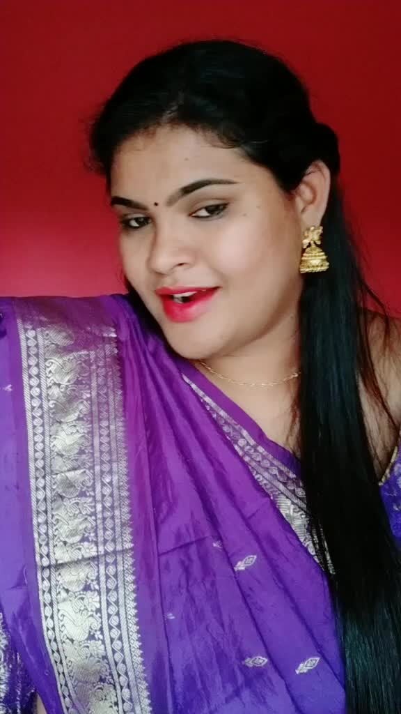 @👑Shruthi Hoovaraj👑